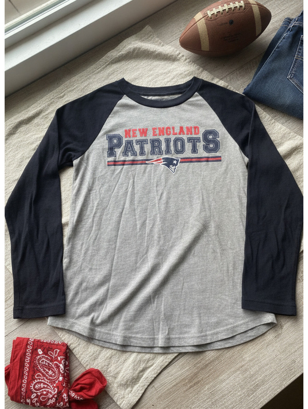 New England Patriots Long Sleeve Raglan Shirt Size S